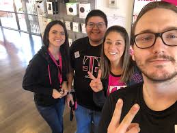 Ashlee 💋 (@AshleeDelucia)