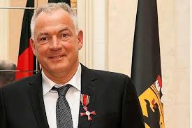 Der Schopfheimer Chefarzt Andreas Rudolph erhält das Bundesverdienstkreuz