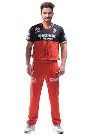 Mumbai indians set to down sunrisers hyderabad. Rajat Royal Challengers Bangalore