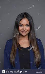 She is an actress who is mostly known for her play in harry potter and the deathly hallows: Schauspielerin Afshan Azad Am Draigcon Harry Potter Ubereinkommen Den Printworks Manchester Stockfotografie Alamy