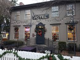 A lot of the film was shot in sarah mclachlan's home. Https Midlifecrisiscrossover Com 2021 02 07 Best Cds Of 2020 According To An Old Guy Who Bought 5 Https Midlifecrisiscrossover Files Wordpress Com 2021 02 Bob Mould Silence Death Jpg Bob Mould Silence Death How It Started How It S Going 1990