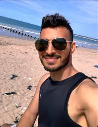 Good evening.. does anyone want to be friends with me.. greetings from  Indonesia 🙏