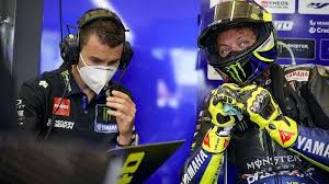 Trans7 yang pada awalnya menggunakan nama tv7, melakukan siaran perdananya secara terestrial. Live Trans 7 Jadwal Lengkap Motogp San Marino 2020 Valentino Rossi Saatnya Balapan Di Rumah Tribun Timur