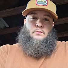 DOLLAR TREE now carries a dupe for the Sol de Janeiro Brazilian Bum Bum  Cream — just $1.25 instead of $24 at Ulta! 💸🔥