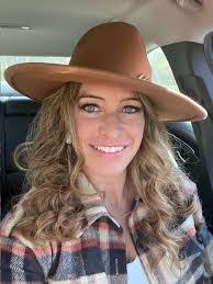 Daniel Guse's Instagram, Twitter & Facebook