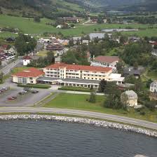 Detta hotell vid sjön ligger 6 km från jostedalsbreen national park och mindre än två mil från astruptunet och eikaasgalleriet. Thon Hotel Jolster Skei I Jolster Fjord Tours