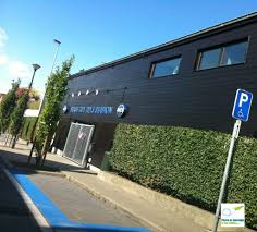 Stationnement Pour Personne Handicapee Passe Le Message A Ton Voisin