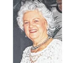 Elaine Sammons's Instagram, Twitter & Facebook