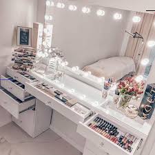 Vanity Collections On Instagram Talk About A Beauty Room Crush Pinterest In 2020 Makeup Room Decor Beauty Room Vanity Stylish Bedroom