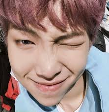 Do you know who this lover is? We searched everywhere and couldn't find  her. Suspicious 🤨