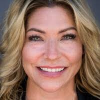 Melissa Swift's Instagram, Twitter & Facebook