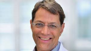 Hagen: Kosmetikerin spricht vor NRW-Petitionsausschuss