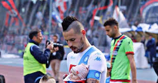 Hamšík požádal o fotku hvězdného ronalda. Marek Hamsik Odhalil Svoje Sukromie KoÄ¾ko Pomocnicok Sa Mu Stara O Domacnost