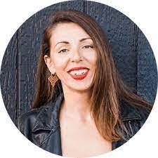 Kristal Sharp's Instagram, Twitter & Facebook