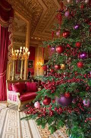 Love These Colors With The Berries Purple Christmas Christmas Colors Beautiful Christmas