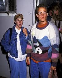 A Rarely Known 90s Couple Glenn Close Woody Harrelson Glenn Close Was 14 Years Woody S Senior And They Dated In 1 90s Couples Streetwear Girl Tom Ford Suit