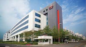 Mar 30, 2020 · tsmc has started construction for a chip factory in arizona. Tsmc S 5nm Node Is Set To Enter Risk Production In H2 2019 Oc3d News