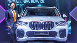 Bmw has just launched the new x5 suv in india at a starting price of rs 72.90 lakh. Bmw X5 Launched Remember It S Premium Sav Not Suv What Makes It So Special Prices Engine And More Revealed Zee Business