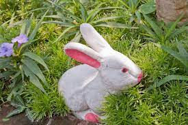 Selecting a primer color generally should be based on the color you are planning on painting on top of the primer. How To Paint A Resin Statue Painting A Resin Statue Is A Bit Like Painting Plastic Unless The Resin Is P Resin Garden Statues Garden Statues Garden Figures
