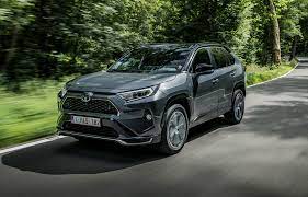 Toyota rav4, pret 23.700 euro. InformaÈii Noi Despre Toyota Rav4 Plug In Hybrid Autonomie ElectricÄ De PanÄ La 75 De Kilometri Èi 0 100 Km H In Doar 6 Secunde Automarket