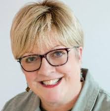 Crystal Mosher's Instagram, Twitter & Facebook