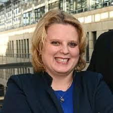 Elena Kraus's Instagram, Twitter & Facebook