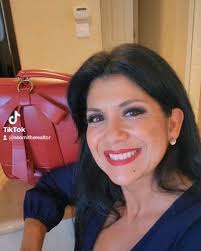 Always working for my clients 👩‍💻 The market is HOT🔥 With the current  low interest rates, no matter what you're looking for, this is a great time  to buy! Pre-approval makes all the difference when ...