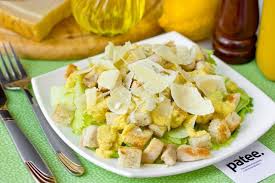как приготовить салат цезарь с курицей в домашних условиях Salat Cezar S Kuricej Recept Salat Cezar S Kuricej Nacionalnaya Eda Salat Cezar