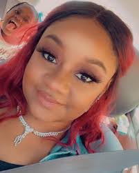 Leanne Whitehead's Instagram, Twitter & Facebook