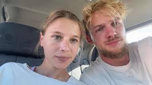 How many of you bone heads ever sit back and think to your self imagine if  I worked a normal job??? We all know we are different kind of people the  kind