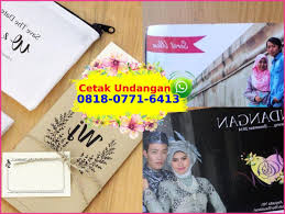 Dengan undangan digital anda sudah menghemat kertas dan mengurangi sampah Harga Kertas Kartu Undangan O8i8 O77i 64i3 Whatsapp Undangan Pernikahan Pernikahan Kecil Kartu