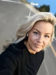 Donna Diebold's Instagram, Twitter & Facebook