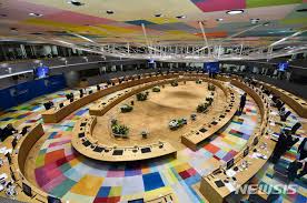 It was hotly contested between the polish rulers (kings, principal dukes and dukes of masovia) and kievan rus princes, laid waste by the mongols in 1241 (see. Eu ì—¬ê°ê¸° ê°•ì œ ì°©ë¥™ ë²¨ë¼ë£¨ìŠ¤ì— ê³µí•­ ì‚¬ìš© ì œìž¬ ë‰´ìŠ¤ ë™ì•„ë‹·ì»´