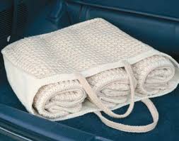 The pattern requires only knowledge of single and double crochet and the construction is similarly simple as well. Free Easy Crochet Market Tote Bag Pattern That Is Easy To Wash And Take To The Store