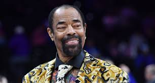 Knicks legend misses playoff broadcast