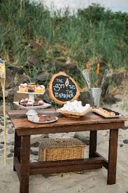 A Cannon Beach Bonfire Wedding With The Cutest S Mores Bar Beach Bonfire Wedding Bonfire Wedding Beach Bonfire Parties