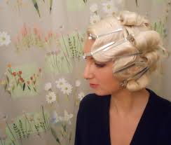 My hair is already quite long, but this set gives me a couple of extra inches and wonderful thickness. Finger Waves Hair Styles Vintage Hairstyles Hair Waves