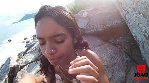 jovens magrinhos fudendo na praia de nudismo - XNXX.COM