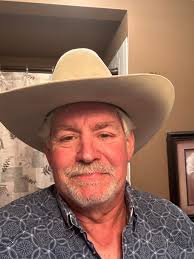 ATTN: Tennessee Cowgirls!!! We are looking for new leadership to take the  reins in our Collinwood, TN Chapter!!! Who is a trailblazer???! This is an  established chapter with current members!!**