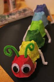 La boite d'oeufs (diy / tuto inspiré du montessori…) il nous faut une boite vide de 12 oeufs, des feutres (ou de la peinture), et une boite remplie de boutons! 1001 Idees Malignes De Bricolage Avec Carton D Oeufs