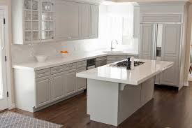 White Laminate Kitchen Cabinet Doors Ideas For Modern Kitchen Design Inspiration Classic White Kitchen Kitchen Furnishings Light Grey Kitchen Cabinets