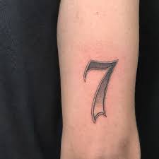 7grazie Davide Vitellaro 7 Seven 7tattoo Seventattoo Tattoo Lettering Letteringtattoo Number Numbertatt Text Tattoo Minimal Tattoo Cover Up Tattoos