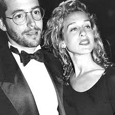 Хотя между этими модницами есть определенное сходство, они не являются одним и тем же человеком. Sara Dzhessika Parker I Mettyu Broderik Otmetili 23 Yu Godovshinu Svadby Spletnik