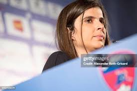 Helena Costa, first female professional Team manager, hold her team... News  Photo