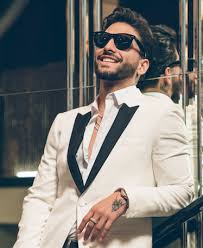 Y lo hacemos otro rato y lo hacemos otro rato y lo. Image Result For Maluma Felices Los 4 Suit Jacket Jackets Single Breasted Suit Jacket