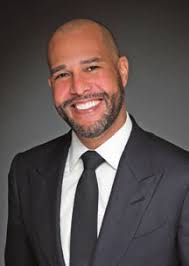 L E A D E R S O F I N F L U E N C E :