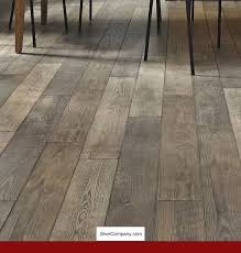 Engineered Wood Flooring Ideas Light Laminate Flooring Pics And Pics Of Pictures Of Living Room F Oak Laminate Flooring Oak Laminate Basement Flooring Options