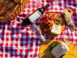 Ideas para un picnic romántico o en casa | RSVPOnline