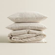 Die preise sind angemessen und auch die stufe der produkte zeigt sich als sehr gut. Tagesdecken Fur Das Bett Zara Home