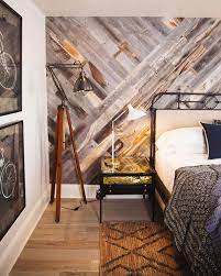 It's for you who want to have a distinctive bedroom another great pallet bed idea for your lovely girls' bedroom. 20 Modern And Creative Bedroom Design Featuring Wooden Panel Wall Homemydesign Design De Mur En Bois Mur En Bois Deco Maison
